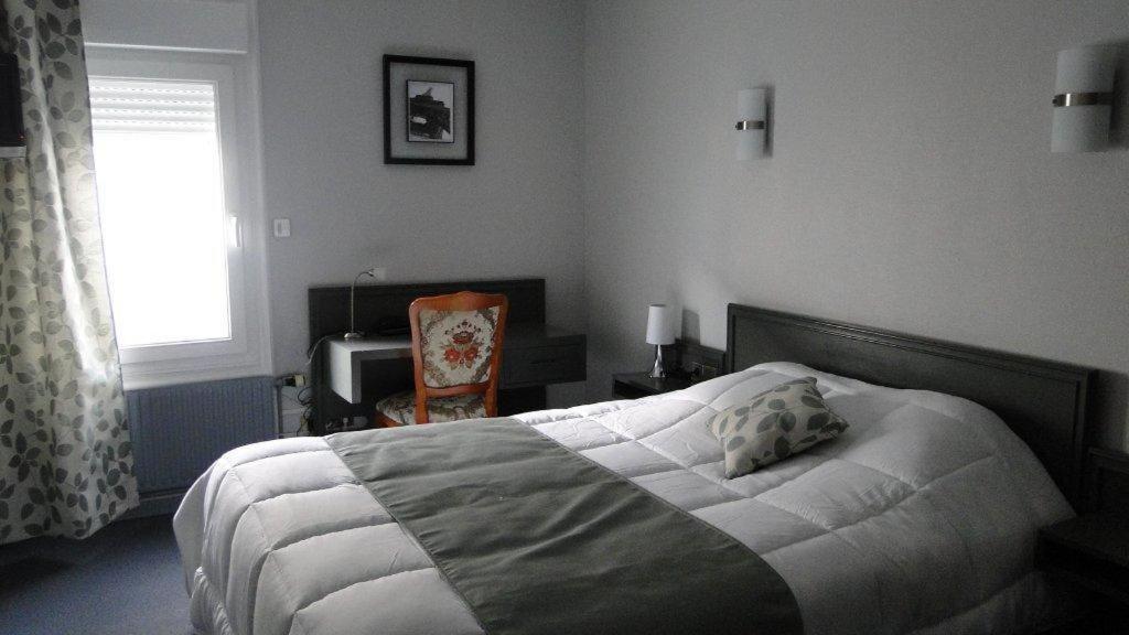 Le Saint Sebastien Hotel Blendecques Стая снимка