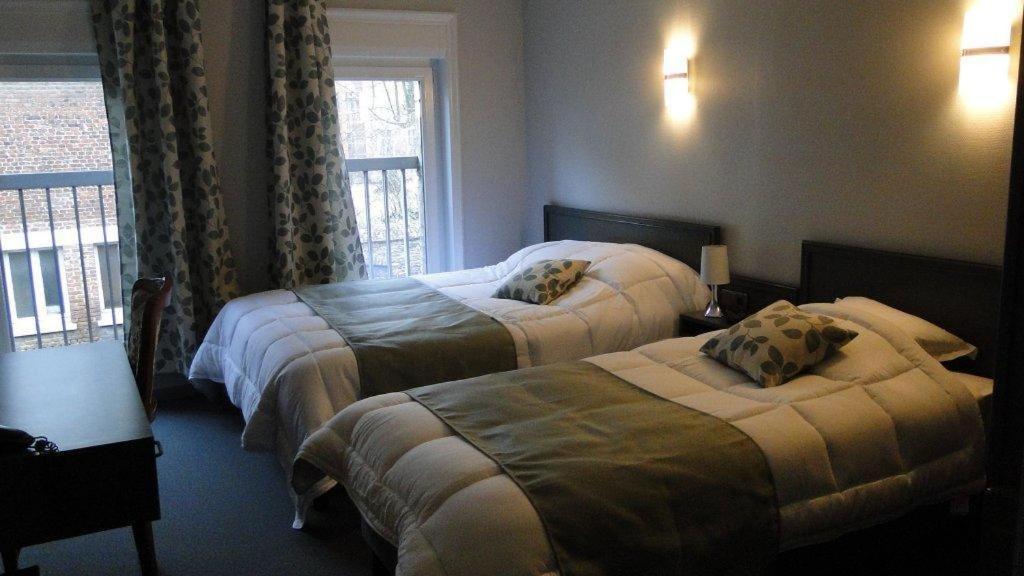 Le Saint Sebastien Hotel Blendecques Стая снимка
